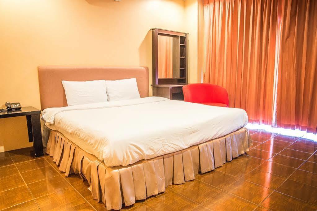 Fnb Hotel Central Pattaya Dış mekan fotoğraf